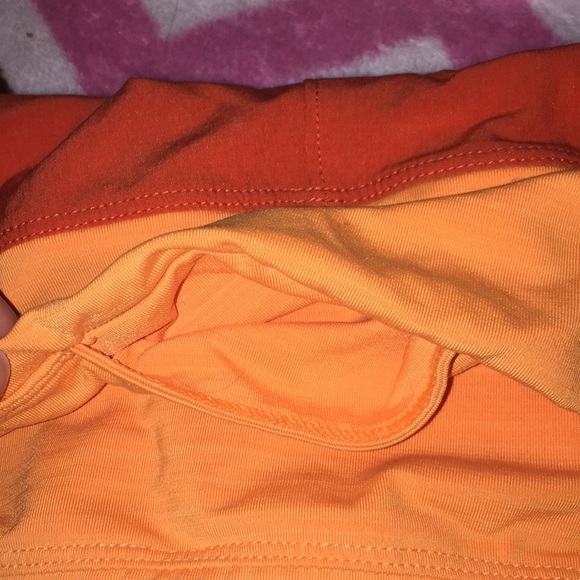 Shorts - Picture 3 of 4